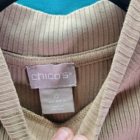 Chicos Ribbed Mock Neck Sleeveless Top Size 0 Beige Womens Casual Chic - Picture 4 of 11